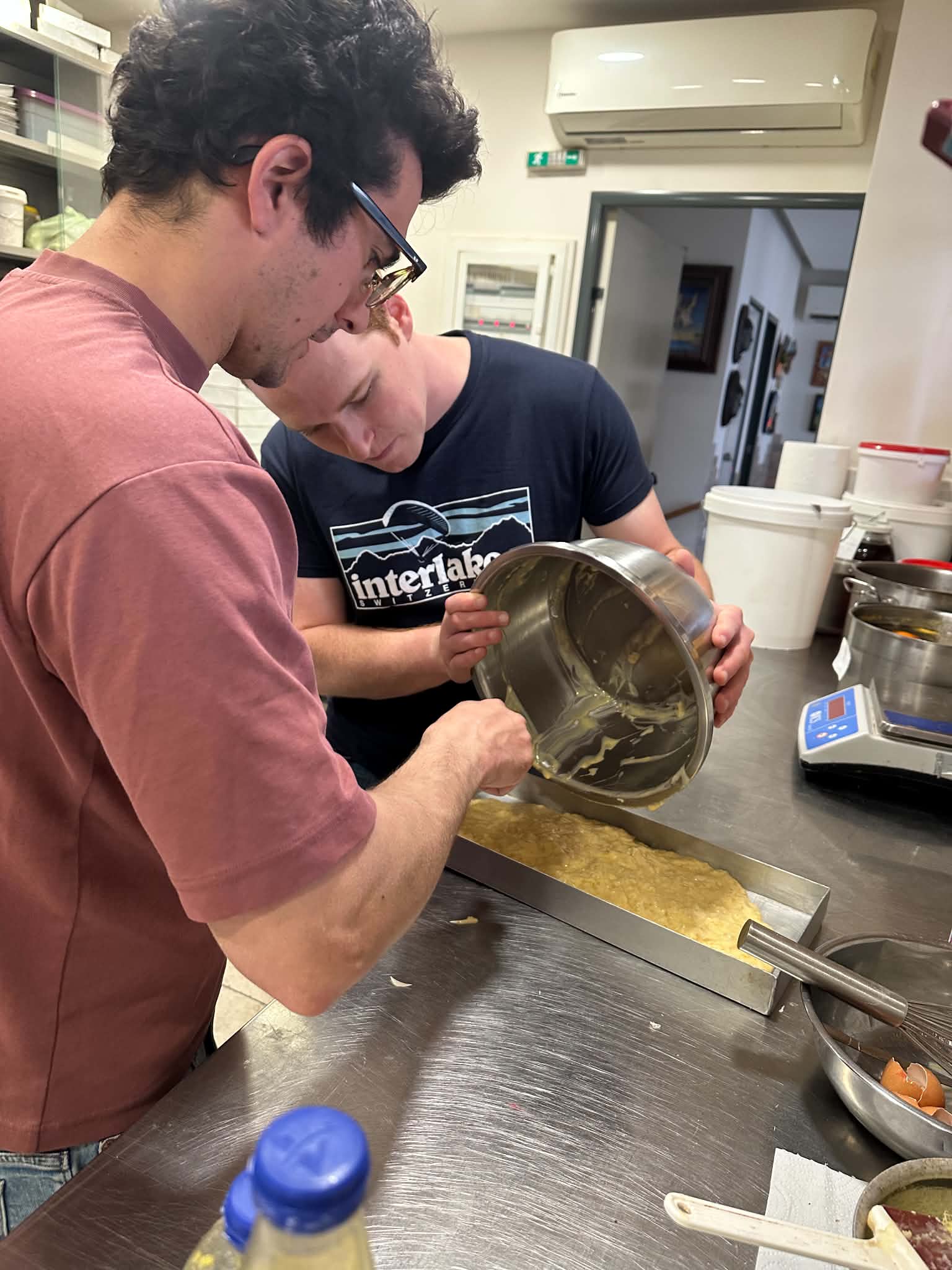 Make sure nothing stays on the bowl
